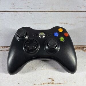 Microsoft Xbox 360 Wireless Controller Black OEM 1403 – Used